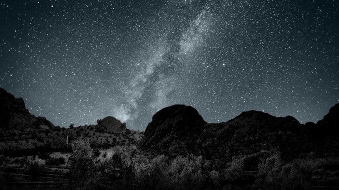 男医生在给年轻靓丽的女性检查时会是什么心态？